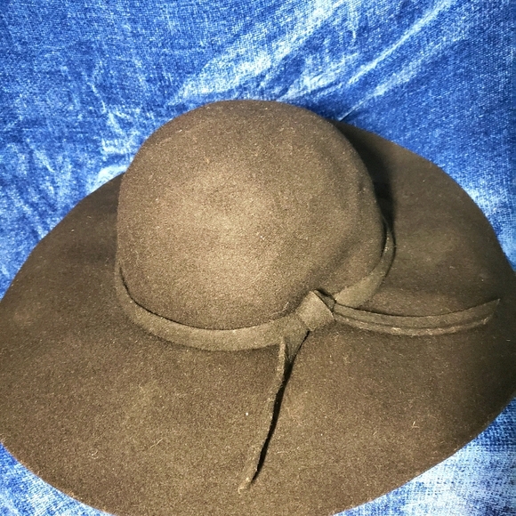 None Accessories - Black 100% Wool Floppy Hat
